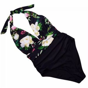NEW Cupshe One Piece Swimsuit Size Large Halter Top Floral Black Ruched